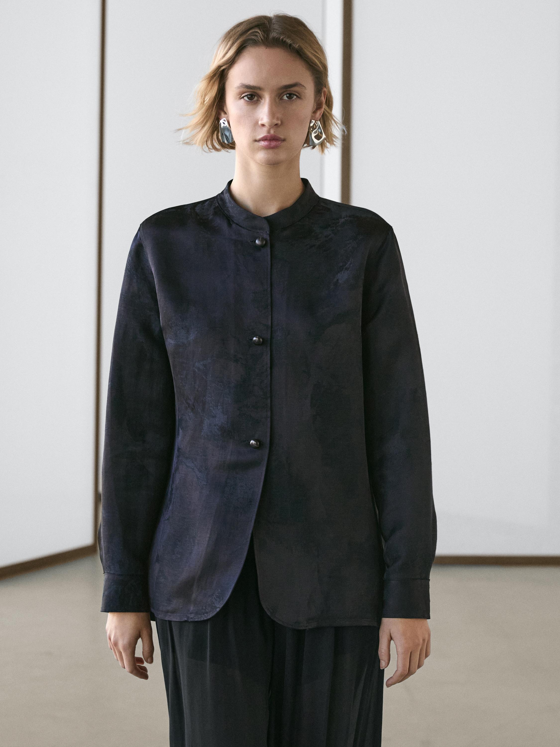 Flowing jacquard shirt